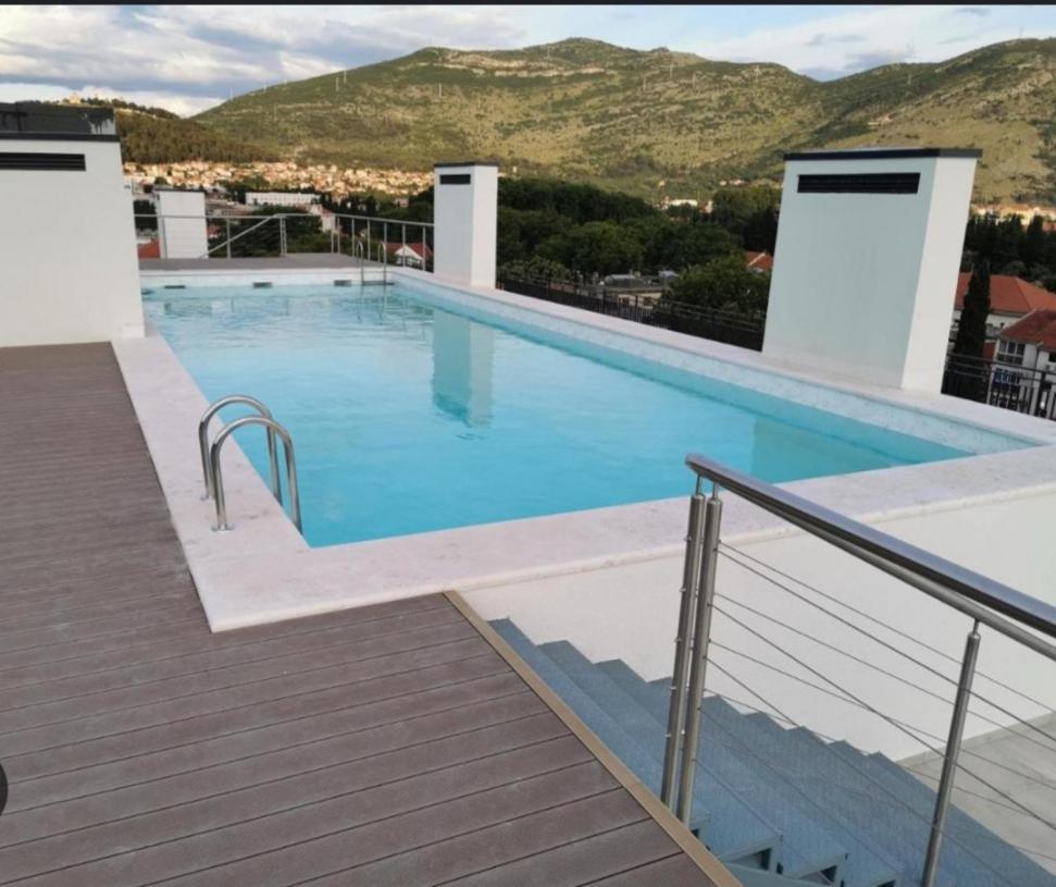 Apartman Cristal Lux Trebinje Ngoại thất bức ảnh
